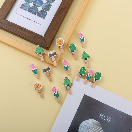 Clip de madera pequeño para bebidas y plantas.