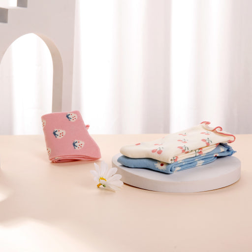 Calcetines infantiles de hongos dulces.