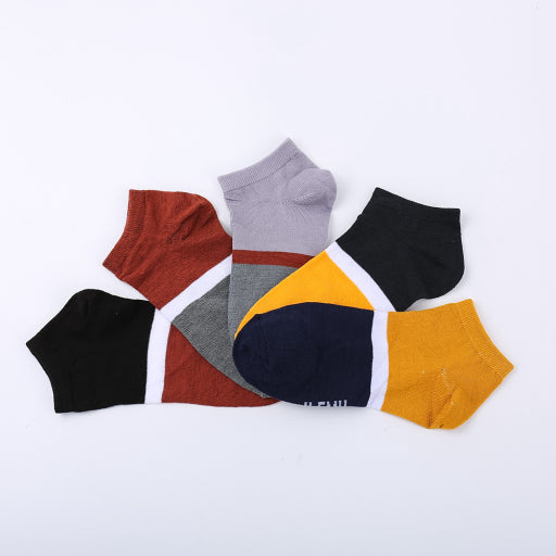 Calcetines náuticos de colores para hombre.