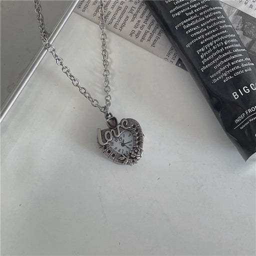 Reloj de cadena con diseño