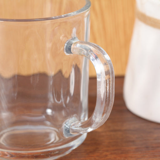 taza de té de vidrio simple