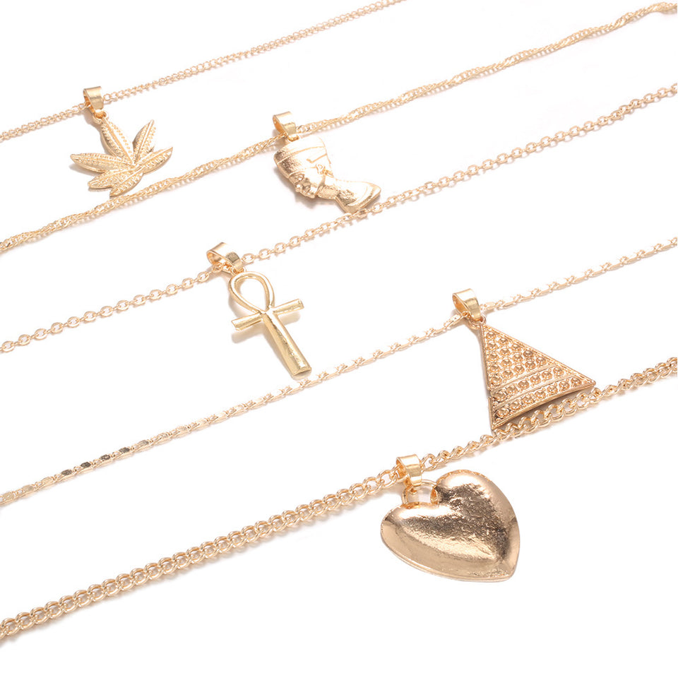 Juego de collares de corazón y flor