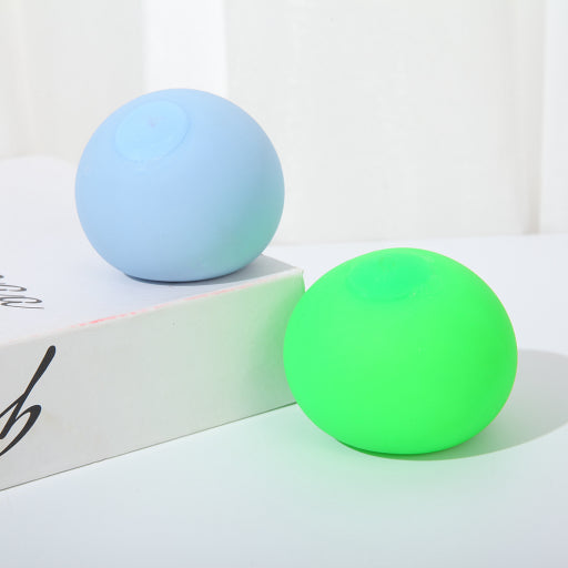 Bolas de harina extruidas que cambian de color