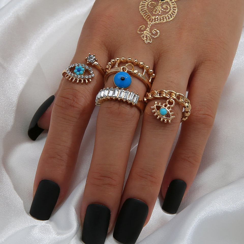 Anillos con dijes de ojos