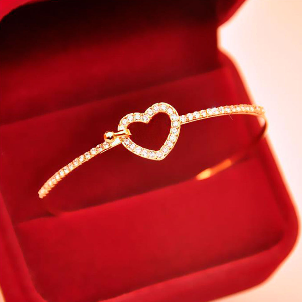 Brazalete de Corazón Dorado