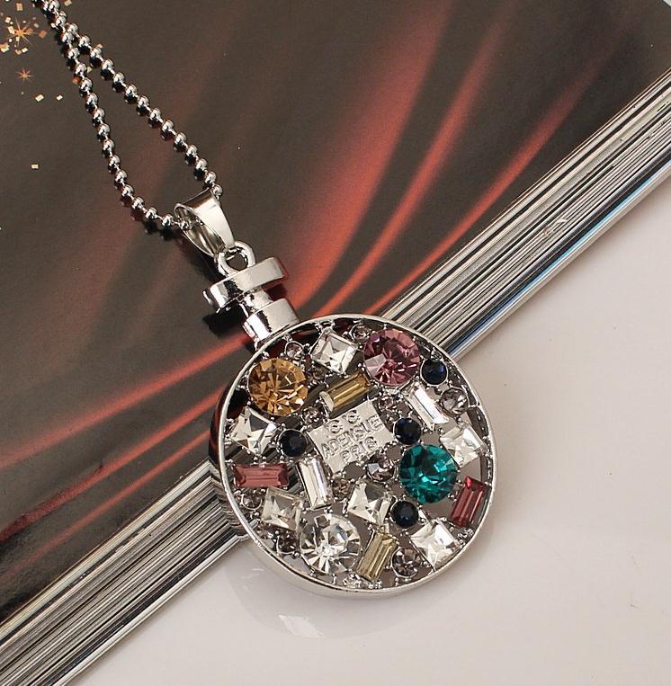 Collar de cuadro con pedreria