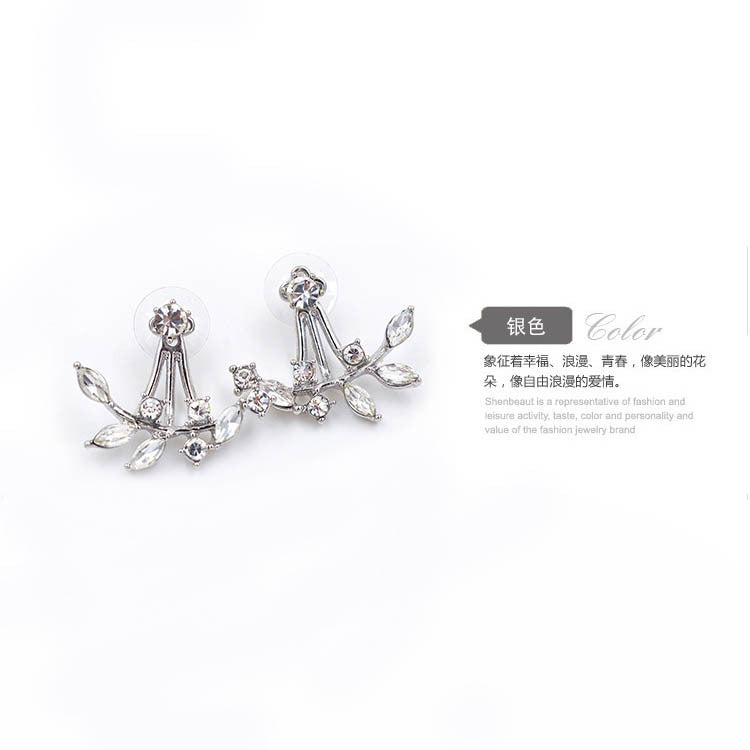 Juego de aretes en forma de guia de hojas