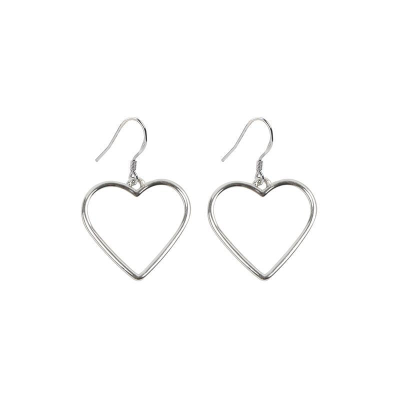 Juego de aretes en forma de corazón