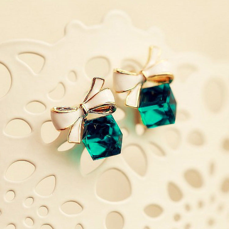 Aretes de cubo con listón