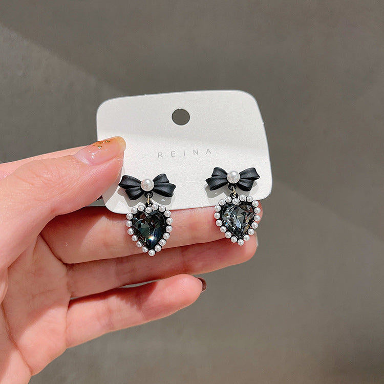 Aretes de cubo con listón