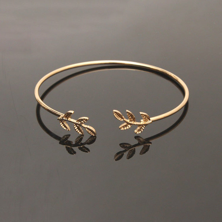 Pulsera ajustable con diseño de hoja