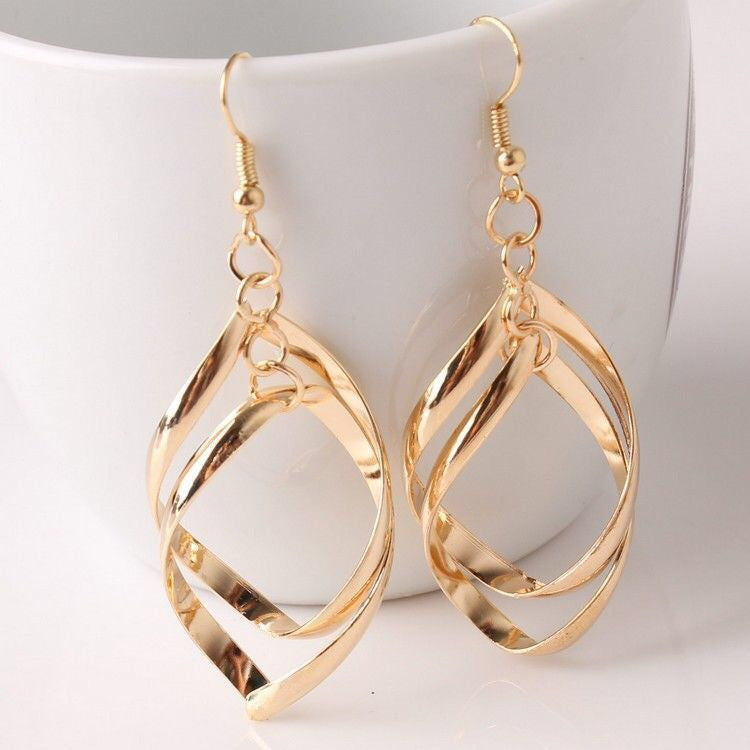 Aretes de hoja doble