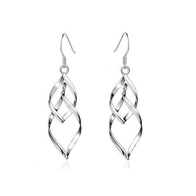 Aretes de hoja doble