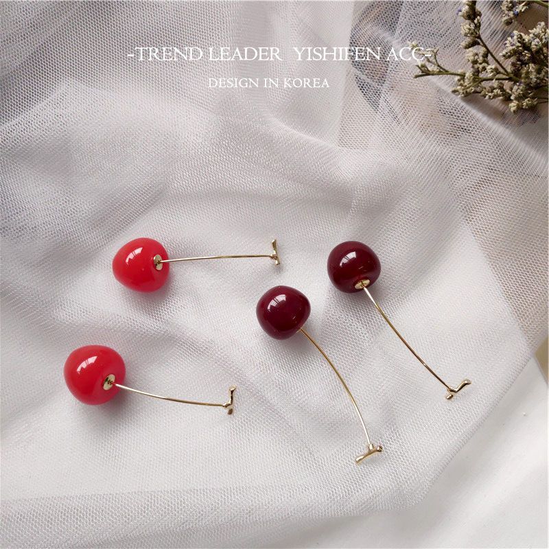 Juego de aretes en forma de cereza