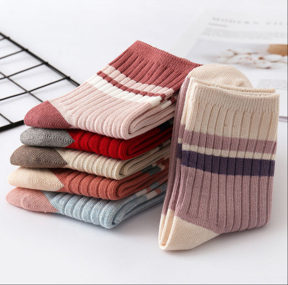 Color sólido de primavera y verano Full | Calcetines chinos de la dama de algodón, deportes, transpirable, cálido y mediano Tubo de algodón One Piece's One Piece