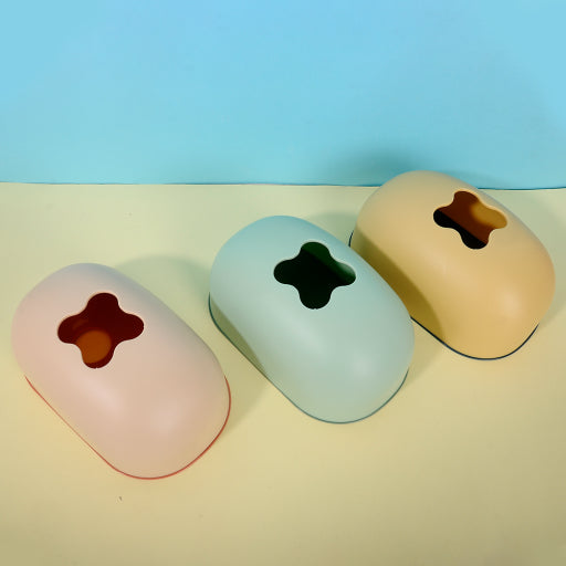 Caja de pañuelos ovalada, colores mixtos.