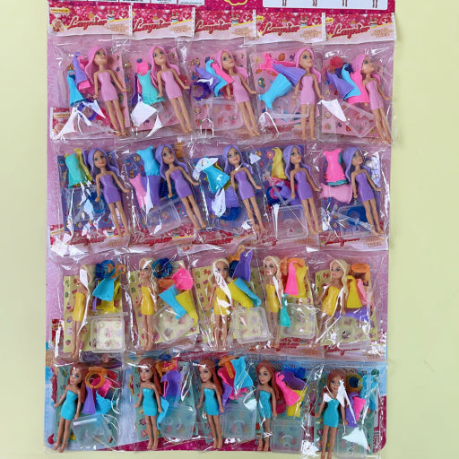 Pequeña Barbie en bolsas