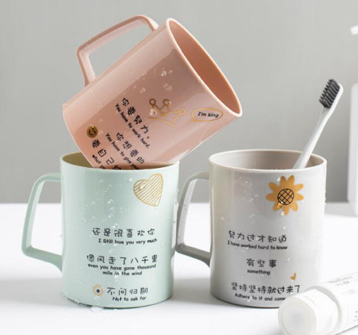 Taza de enjuague bucal de palabras