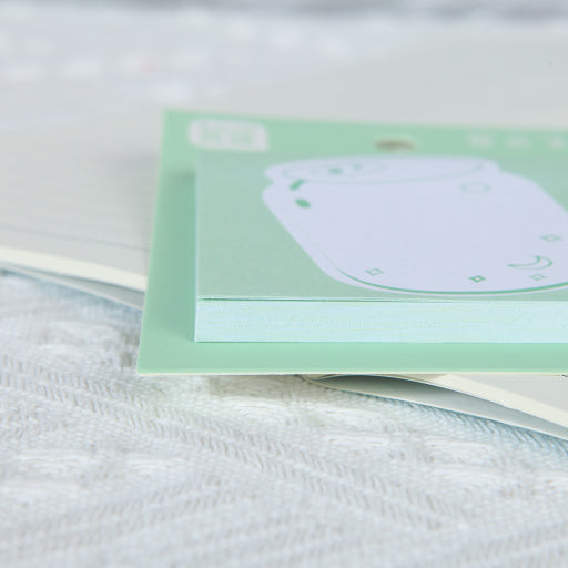 Nota adhesiva con letras de verano