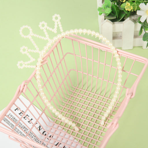 Diadema con perlas y corona triangular