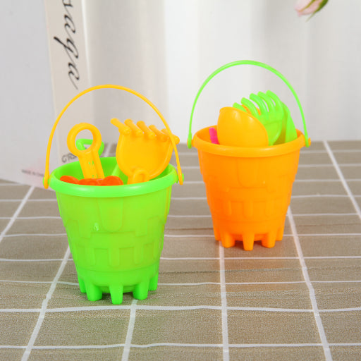 juego de ocho cubos de playa