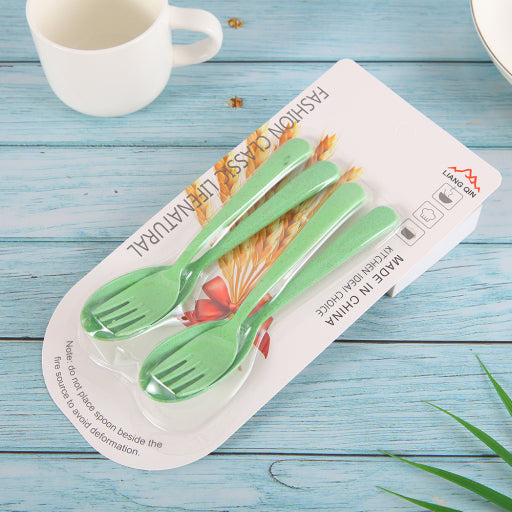 Juego de cubiertos dos piezas de tenedor y cuchara.