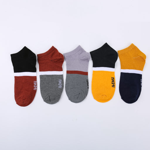Calcetines náuticos de colores para hombre.