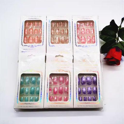 Uñas postizas