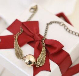 Pulsera de snitch dorada