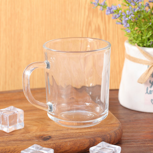 taza de té de vidrio simple