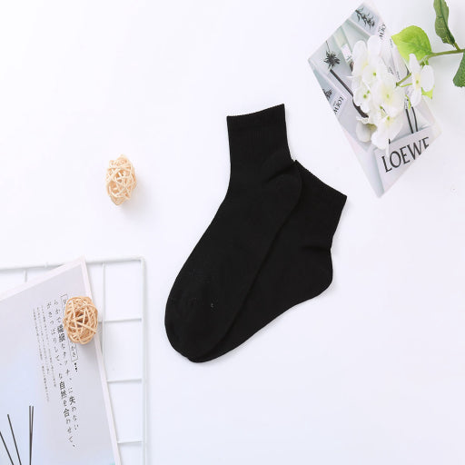 Calcetines de hombre transpirables de malla de color liso.