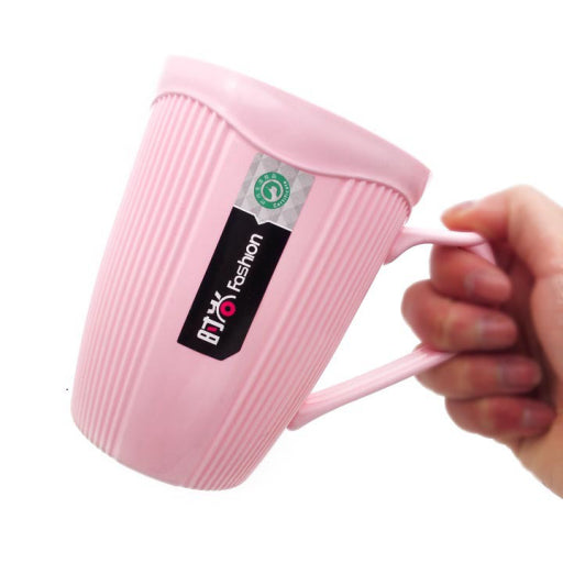 Taza de plástico