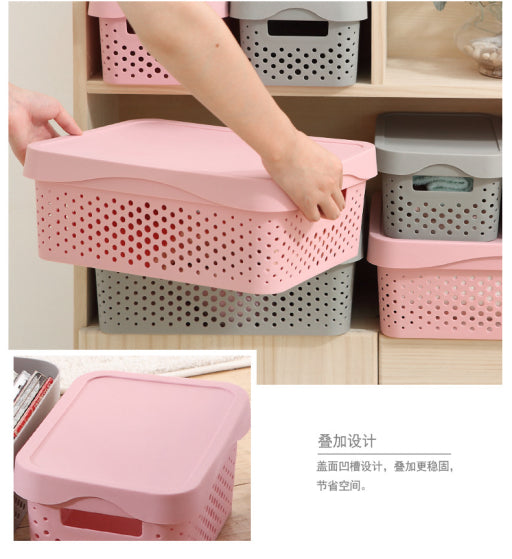 Caja de plástico con tapa