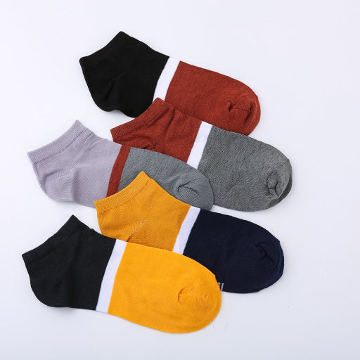 Calcetines náuticos de colores para hombre.