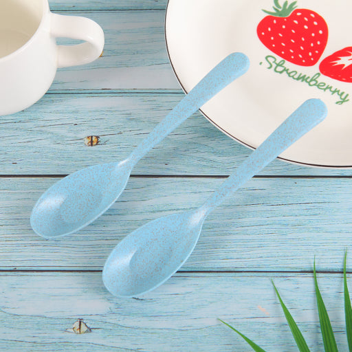 Juego de cubiertos dos piezas de tenedor y cuchara.