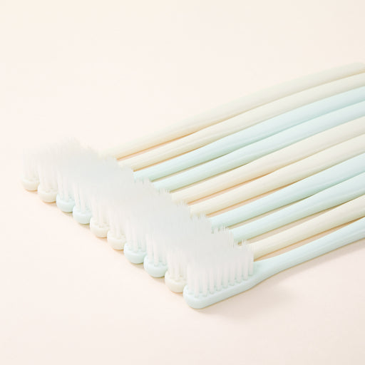 Cepillo de dientes (10)