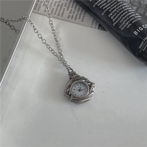 Reloj de cadena con diseño