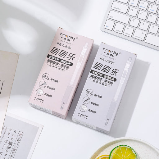 Bolígrafo de gel de secado rápido.