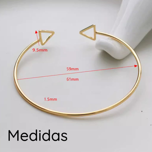 Pulsera ajustable con triángulos