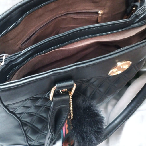 Bolsa con llavero LOVE