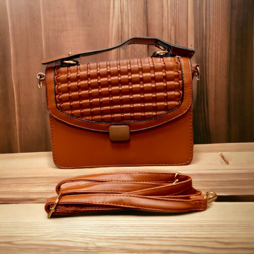 Bolsa de mano con broche