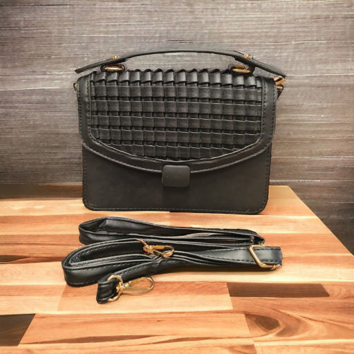 Bolsa de mano con broche
